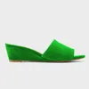 LOSLANDIFEN Frauen Hausschuhe Elegante Sommer 3cm Samt Maultiere Keil Sandalen Hausschuhe Offene spitze High Heels Casual Kleid Frau Schuhe