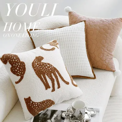 Französisches cremefarbenes Wohnzimmer-Sofa-Wurfkissen, hochwertiges, leichtes, luxuriöses, Image