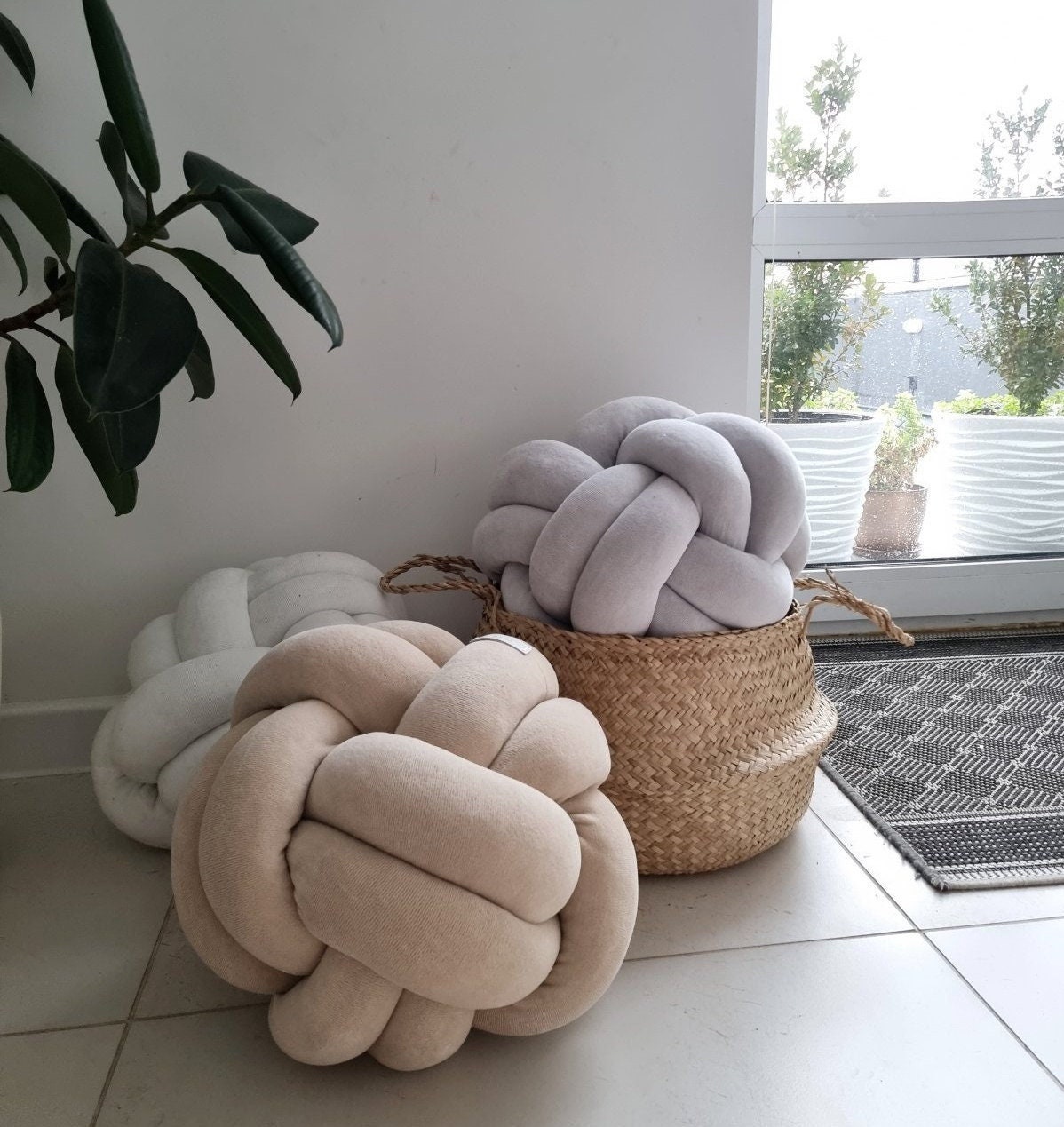 Cuscino nodo beige, cuscino, cuscino da tiro, regalo di inaugurazione della casa nuova casa, regalo per la prima casa, cuscino decorativo, regalo di c