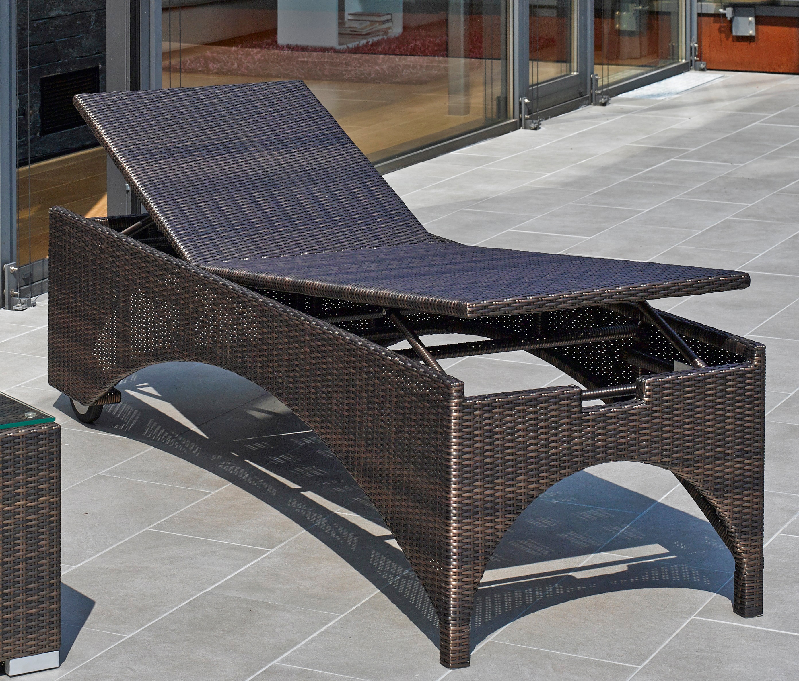 Gartenliege DESTINY "BOLIVAR", braun (bronze), Obermaterial: 100% Polyester. Füllung: 100% Polyurethan, Gartenliegen, Polyrattan, mit Rollen, 200x71x55cm, verstellbar, ohne Auflage