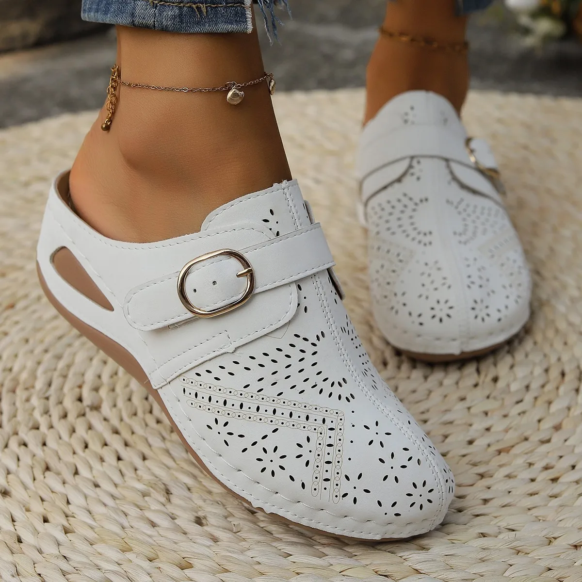 Leichte Schnür mode Halb unterstützung Outdoor Waten Strands chuhe mittleren Alters Mutter Schuhe Sommer 2024 Neuankömmling Größe 36-43