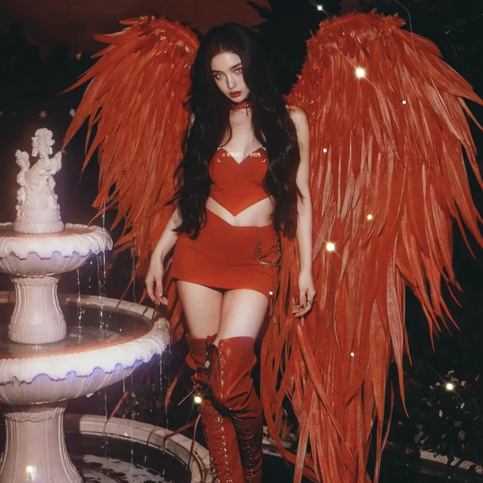 Halloween Flügel Requisiten Cosplay Kostüme Weibliche Erwachsene Kinder Performance Kostüme Rote Federn Image