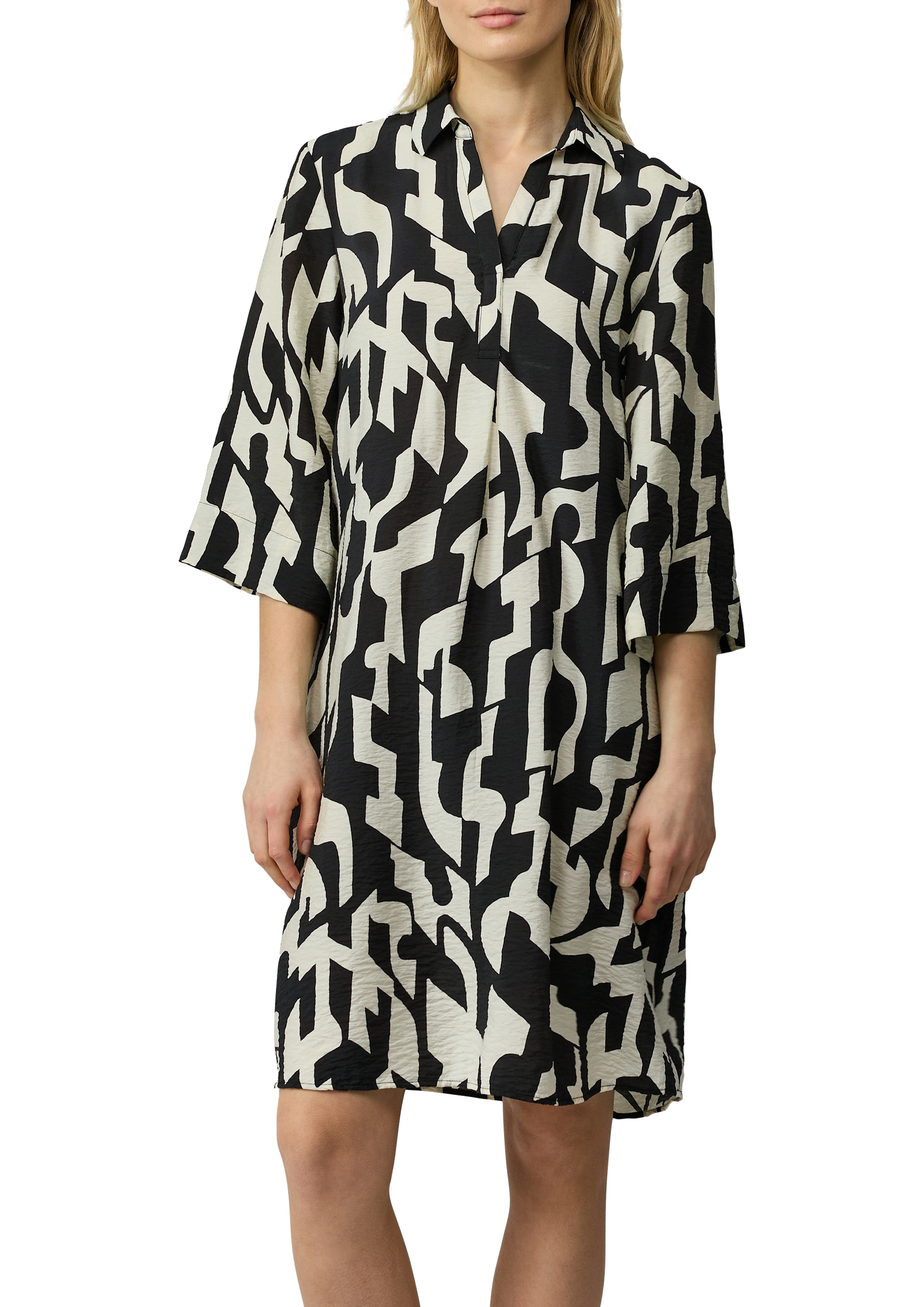 Blusenkleid S.OLIVER, Damen, Gr. 40, N-Gr, schwarz (schwarz aop), Web, Obermaterial: 84% Viskose, 16% Polyamid, bedruckt, regular fit kniefrei, V-Ausschnitt, Kleider, mit All-Over Print Image