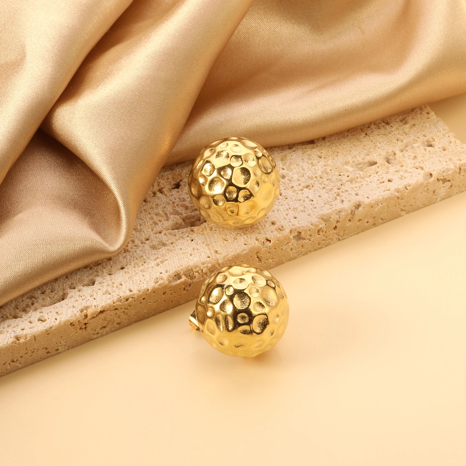 316L Edelstahl vergoldet hohle runde unregelmäßige Ohrringe für Frauen, Party Mode Ohr Zubehör, INS Schmuck Geschenke Image