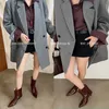 2024 neue rote spitze Zehen Mitte der Wade Frauen Stiefel Med Heels moderne Stiefel Frauen Schuhe Party Damen Schuhe Cowboy Stiefel Hochzeits schuhe