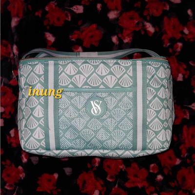 Victoria's Secret Kitchen | Victoria Secret Insulated Cooler Bag Nwt | Color: Green | Size: Os
