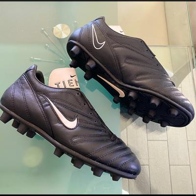 Nike Shoes | Vintage 1999 Nike Tiempo 650 Leather Soccer Cleats Size 8.5 New W/Box - Rare!!! | Color: Black/White | Size: 8.5