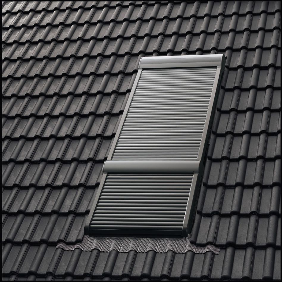 VELUX Elektro-Rollladen SMG 0000 für Lichtband Komplett-Set, 134x140/92 cm (UK08) Image