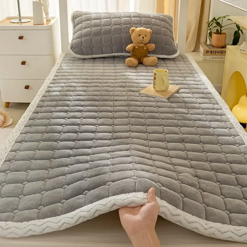 Matratzenauflage aus Milchsamt, weich, atmungsaktiv, Bettwäscheschutz, Queen-Size-Größe, bequemer, gesteppter Matratzenbezug Image
