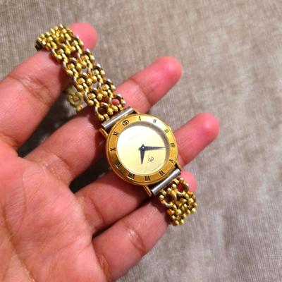 Gucci Accessories | Gucci Skeleton Band Gold Women's Watch | Color: Gold | Size: Os