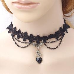 Halskette mit Choker-Anhänger für Damen Party Halloween Maskerade synthetische Edelsteine und Kristallspitze mehrlagiges schwarzes Design