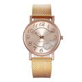 Montre-bracelet analogique à quartz de luxe minimaliste pour femme avec cadran en forme de cœur et ceinture en maille élégante