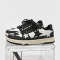 2025 Nouveaux hommes chaussures décontractées vulcanisées dentelle baskets pour hommes en plein air chaussures confortables respirant chaussures de skateboard pour hommes modernes