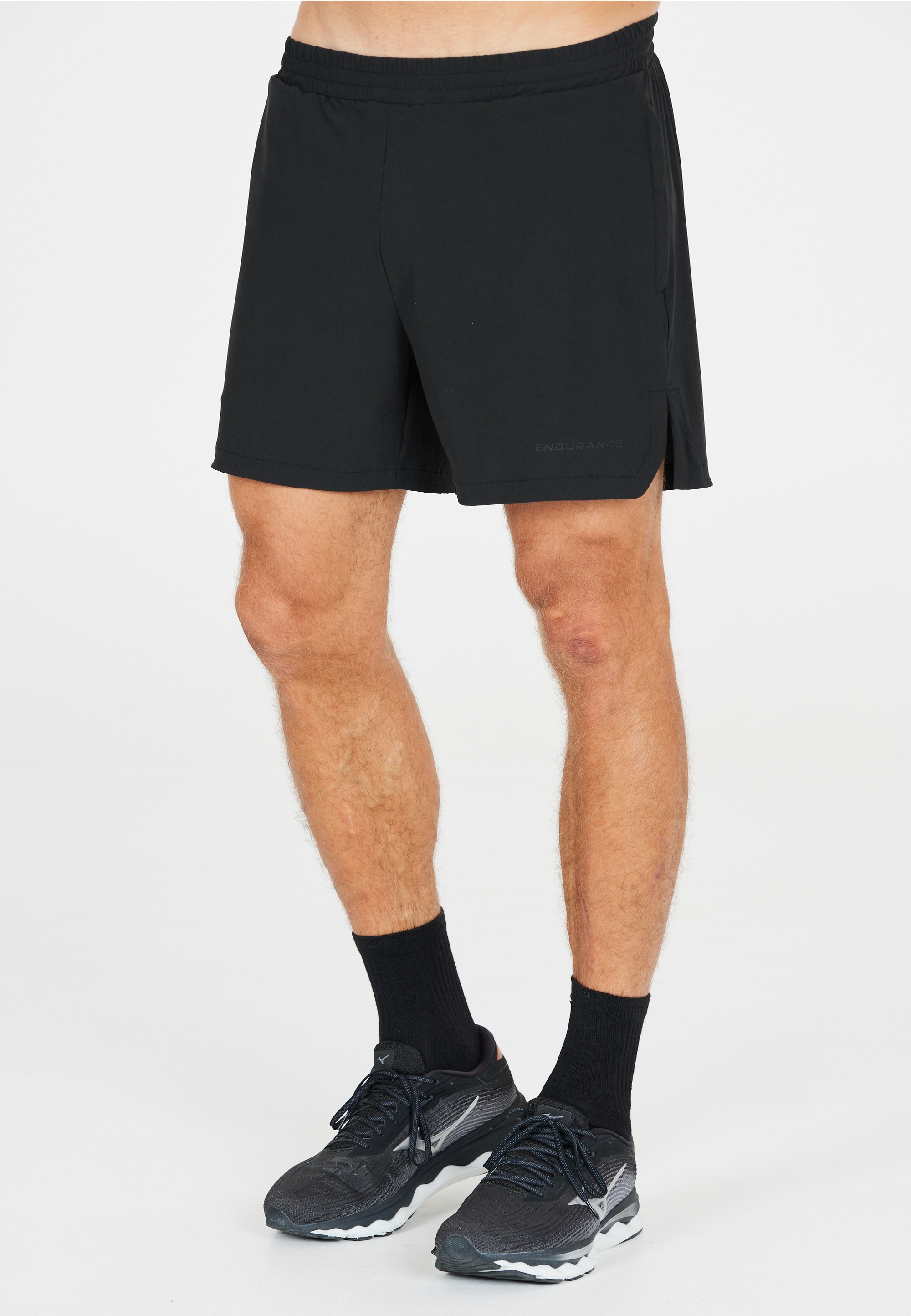 Shorts ENDURANCE "Dyne", Damen, Gr. L, US-Größen, schwarz, 79% Polyamid, 21% Elasthan, unifarben, kurz, Hosen Shorts, Mit Stretchfunktion und antistatischer Behandlung