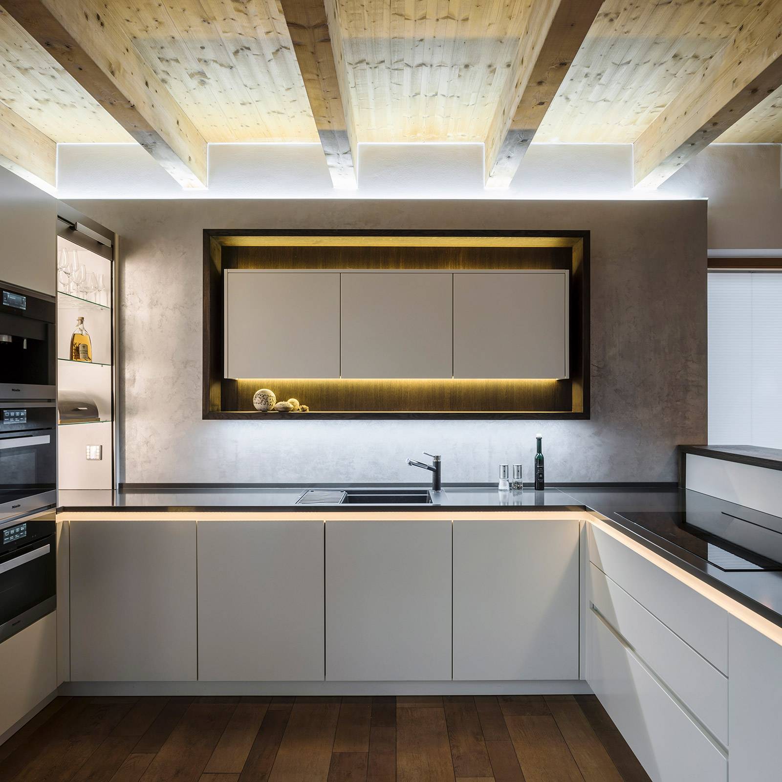 BRUMBERG QualityFlex LED-Strip Set 5m 24W 3.100K Quality-Flex, weiß / opal, für Wohn- / Esszimmer, Kunststoff, Modern, Lichtleiste