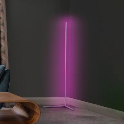 LEDVANCE SMART+ WiFi Floor Corner Stehleuchte, weiß, 200 cm Corner, dimmbar, weiß / opal, für Wohn- / Esszimmer, Aluminium, Modern, Smarte Stehlampe
