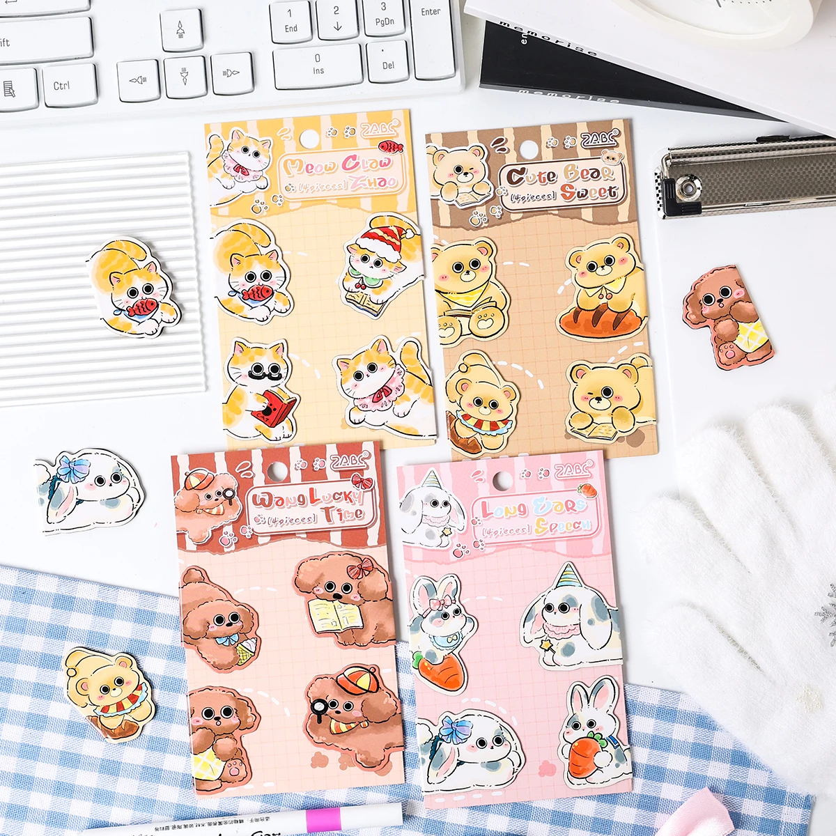 4 Stück Cartoon-Tier-Lesezeichen, magnetisches Lesezeichen und DIY-Buchdekoration, modisches Briefpapier-Geschenk für Freunde Image