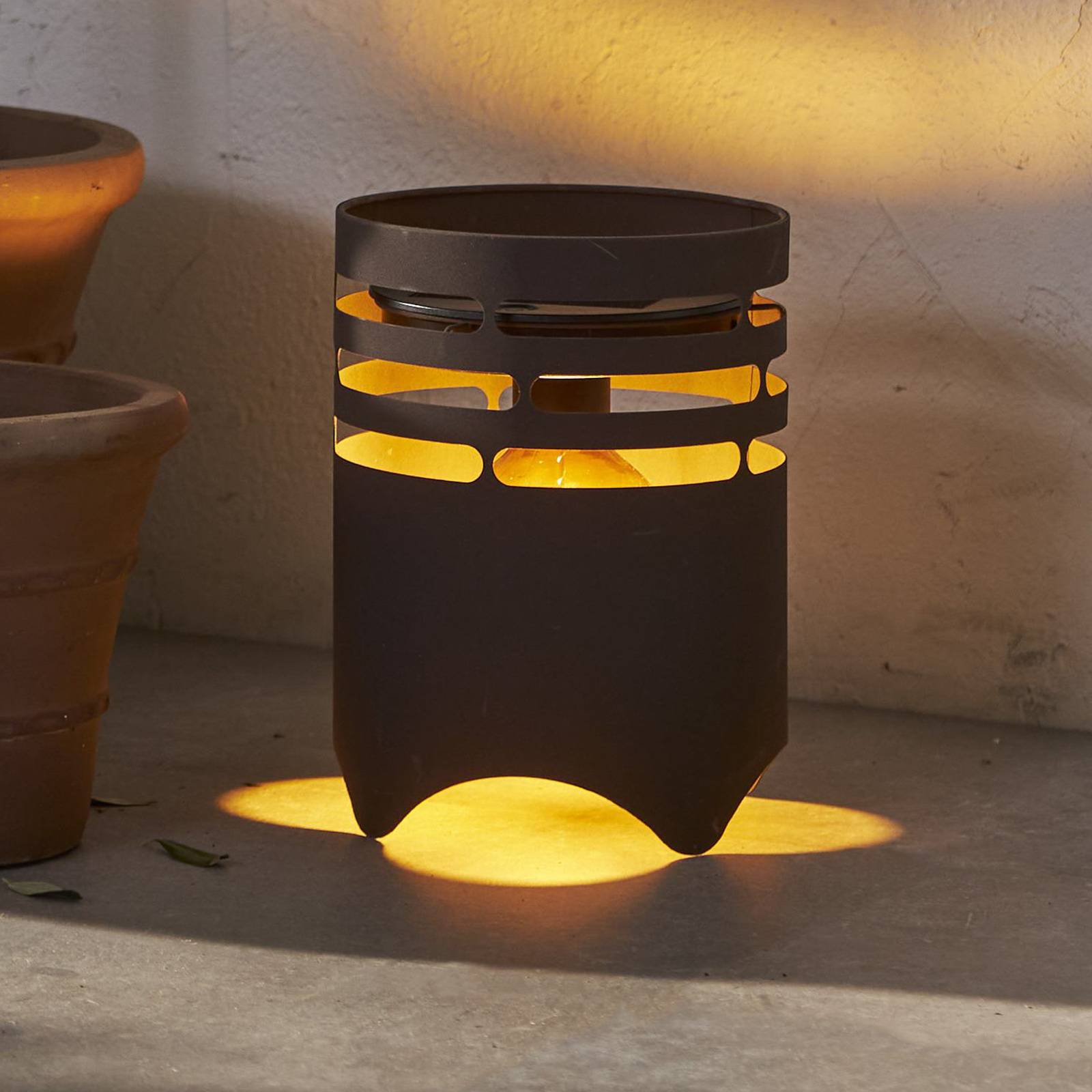 STAR TRADING LED-Solarleuchte Marron, Höhe 25 cm, braun, Metall, USB-C Marron, braun / rost, Metall, Modern, Solarleuchte