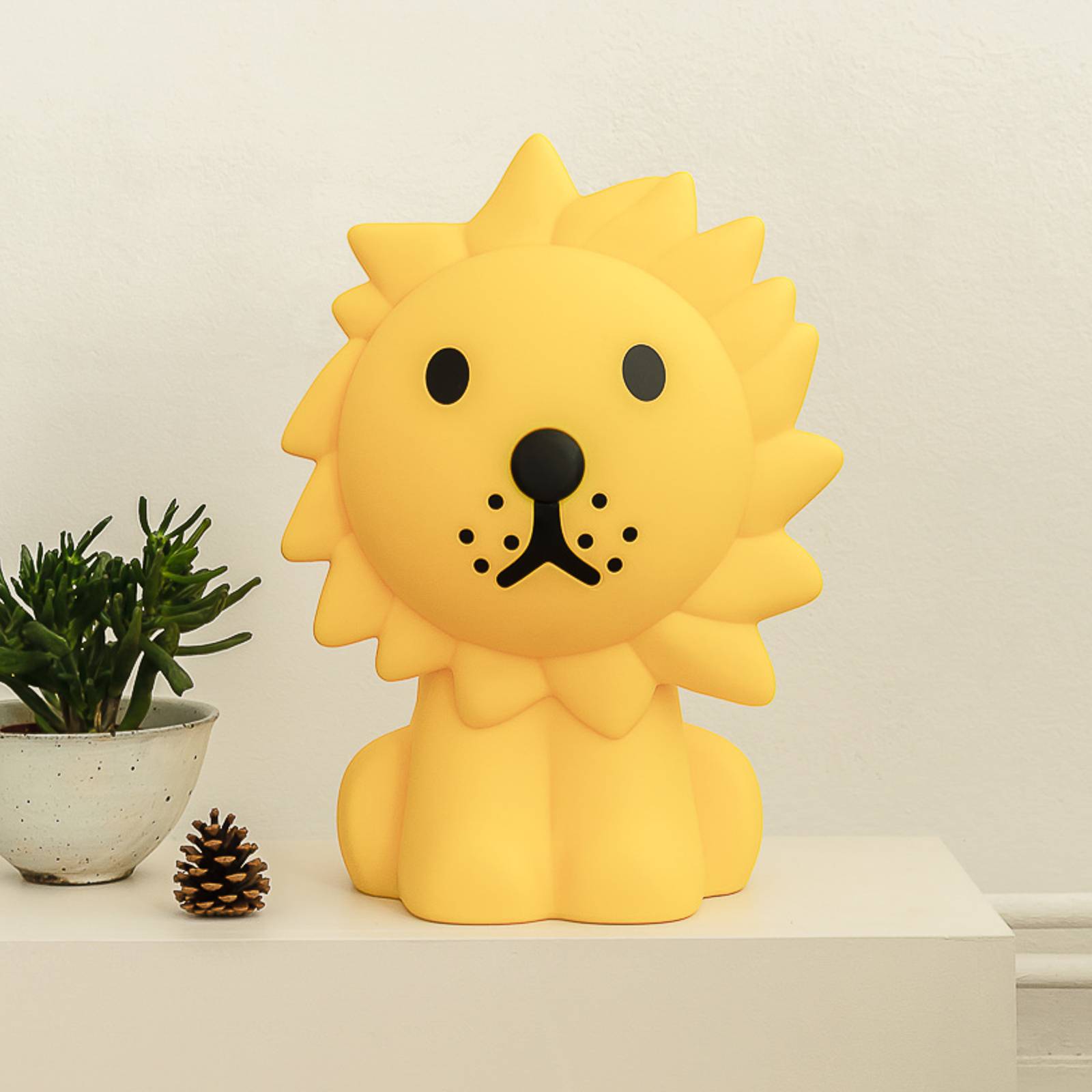 Mr Maria Tischlampe Lion, dimmbar, gelb / orange, für Kinderzimmer, Kunststoff, Tischlampe