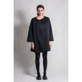 Cappotto in neoprene nero / Cappotto minimalista nero / Cappotto nero oversize / Cappotto in neoprene / Cappotto donna taglie forti / Fasada 15081