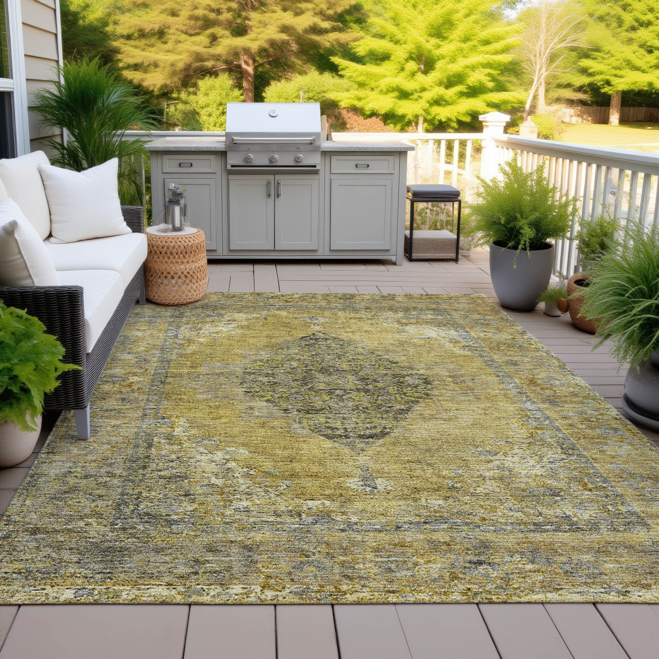 Machine Washable Indoor/Outdoor Traditional Boho Chantille Rug
