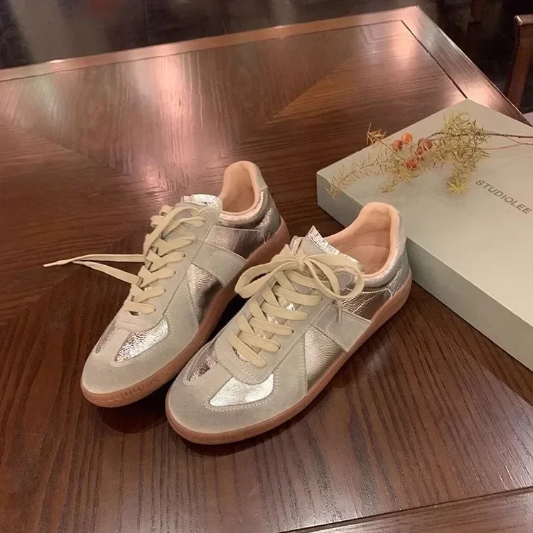 Weiches Leder, Vintage, passende Farbe, runder Kopf, Freizeitschuhe für Damen, 2024, koreanische schlanke Sport-Board-Schuhe