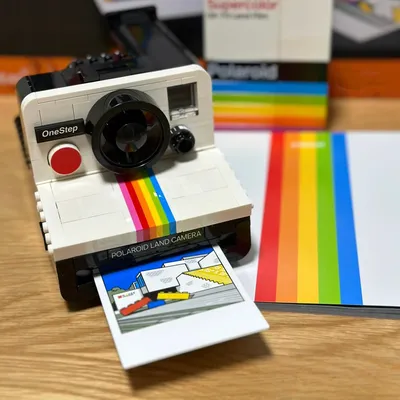 516PCS IDEAS Series 21345 Polaroid Camera Men and Women Collection Vintage Building Blocks Toys