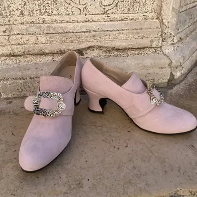 Vintage 18. mittelalterliche Renaissance Cosplay Gehrock Schuhe Edle Herren High Heels Marie Image