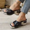 2025, Sommermode, Sandalen, dicke Sohle, Innenhöhe, zunehmende Farbe blockierter Slope-Absatz, große 43, Damenschuhe, Pantoletten
