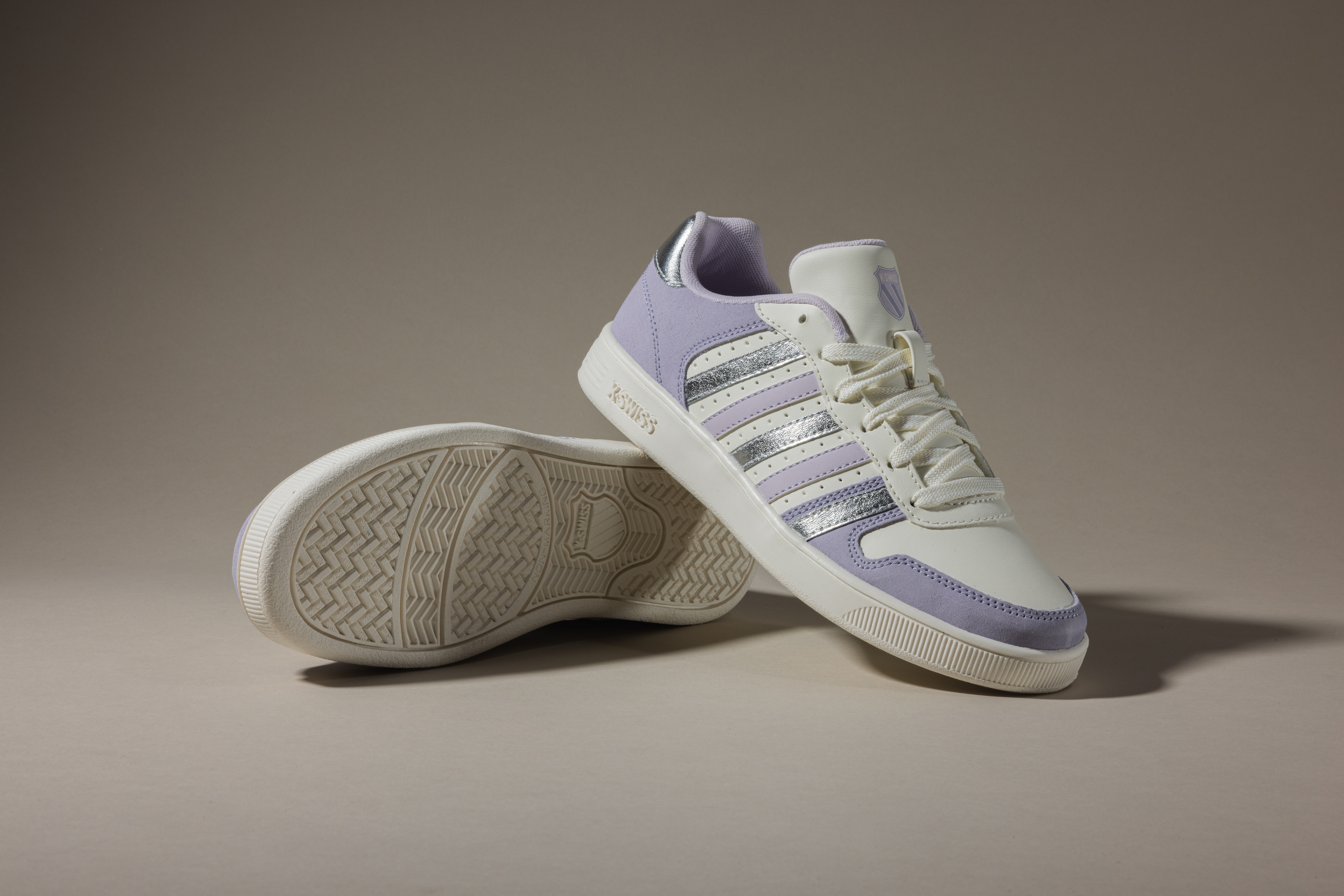Sneaker K-SWISS "Court Palisades", Damen, Gr. 37, silber (snow weiß, lila, lavender, metallic silber), Schuhe Sneaker