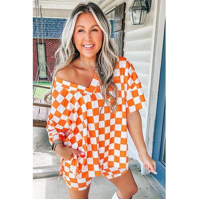 Azura Exchange Orangenes Schachbrettmuster V-Ausschnitt Lockeres T-Shirt und Shorts Lounge-Set Image