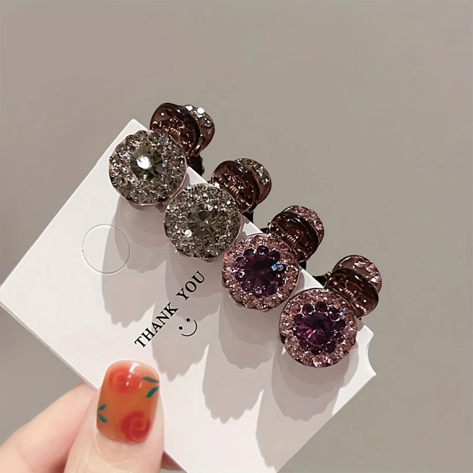 2/4Pcs Mini Haar Klaue Clips Glänzend Diamant Shark Clip Süße Nette Elegante Haarnadel Seite Clips Frauen Mädchen haar Schmuck Zubehör Image