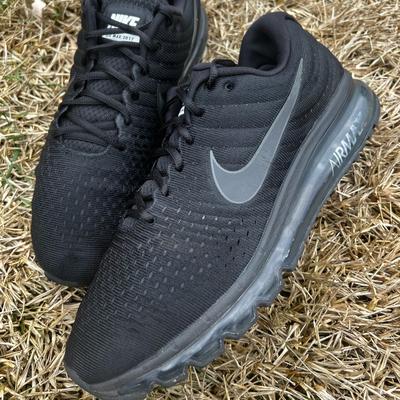 Nike Shoes | Clean Nike Air Max 2017 Triple Black Size 13 Mens Shoes | Color: Black | Size: 13