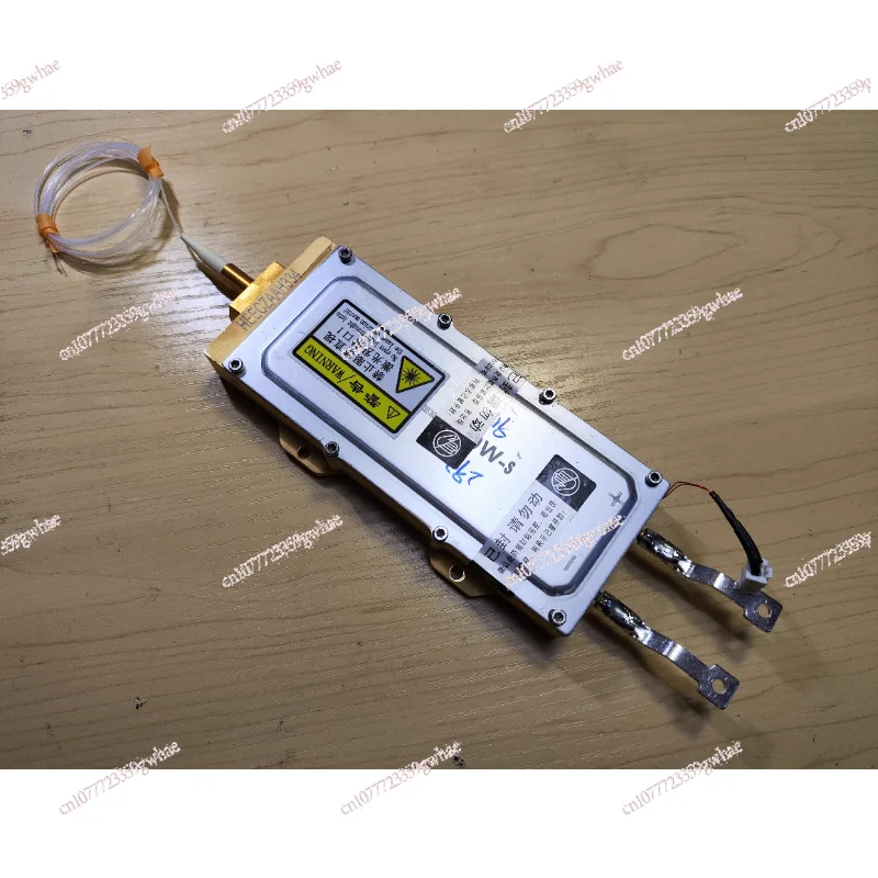 260 W Lasermodul Hochleistungs-Laser-Infrarotpumpe Lasermodul mit Faser Demontage Image