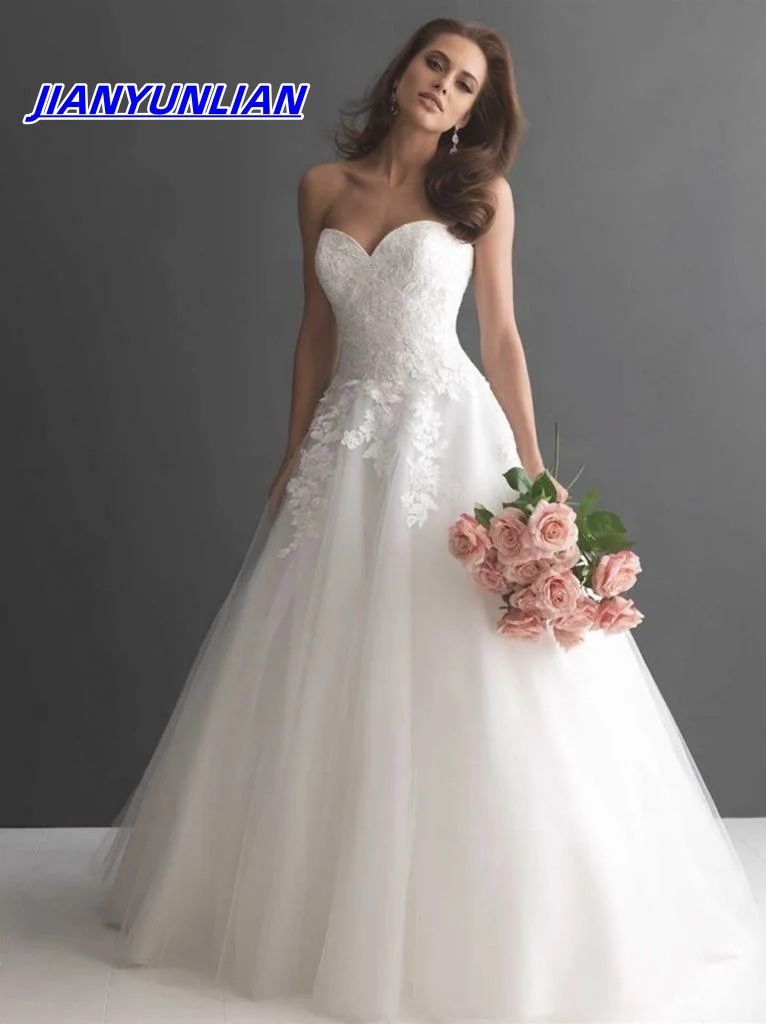 Elegantes Brautkleid mit herzförmigem Kragen und Applikationen, Spitze und Tüll für die Braut, A-Linie, rückenfrei, geschwollenes Hochzeitskleid Image