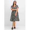 Sommerkleid SHEEGO "Große Größen", Damen, Gr. 50, Normalgrößen, schwarz (schwarz bedruckt), Obermaterial: 100% Viskose, gemustert, feminin, figurumspielend wadenlang, V-Ausschnitt, Kurzarm, Kleider, mit Smokbund und weitem Rock