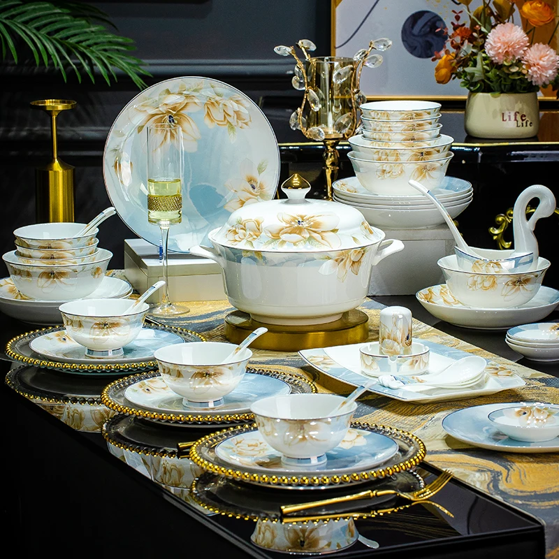 Luxus Hochzeit Party Geschirr Set Bone China Frühstück Gäste Hause Geschirr Keramik Vajillas Para Cocina Porzellan Abendessen Set Image