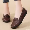 Frauen Weiche sohle Leder schuhe Neue Casual Runde kopf Faulenzer Weibliche Weiße mom Wohnungen