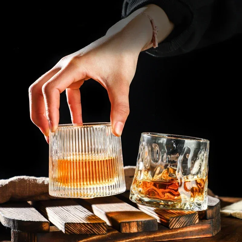 Whiskyglas, Cocktailglas, Tassen, Weingläser, Alkohol, Whiskey Shot, Wodka, Trinkbecher, Cocktail-Trinkgeschirr, Küche, Esszimmer Image