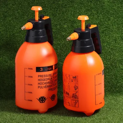 2/3L Household Pressure Sprayer Spray Weed Killer Handheld Garden Pump Sprayer Lawn And Garden Care For Plants ＆ Other Cleaning