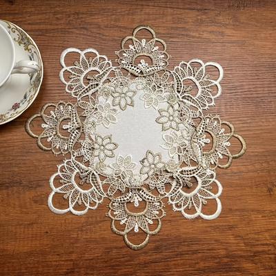 TEMU 1pc Elegant Round Polyester Placemat - Intricate , Machine Washable, Kitchen, Dining Decor - Ideal For Family Gatherings, Picnics & Holiday Occasions - Multiple Sizes , Table Mats For Dining Image