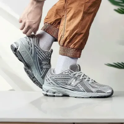 Men's and women's solid color low top sports small white shoes, summer sports casual shoes, sports