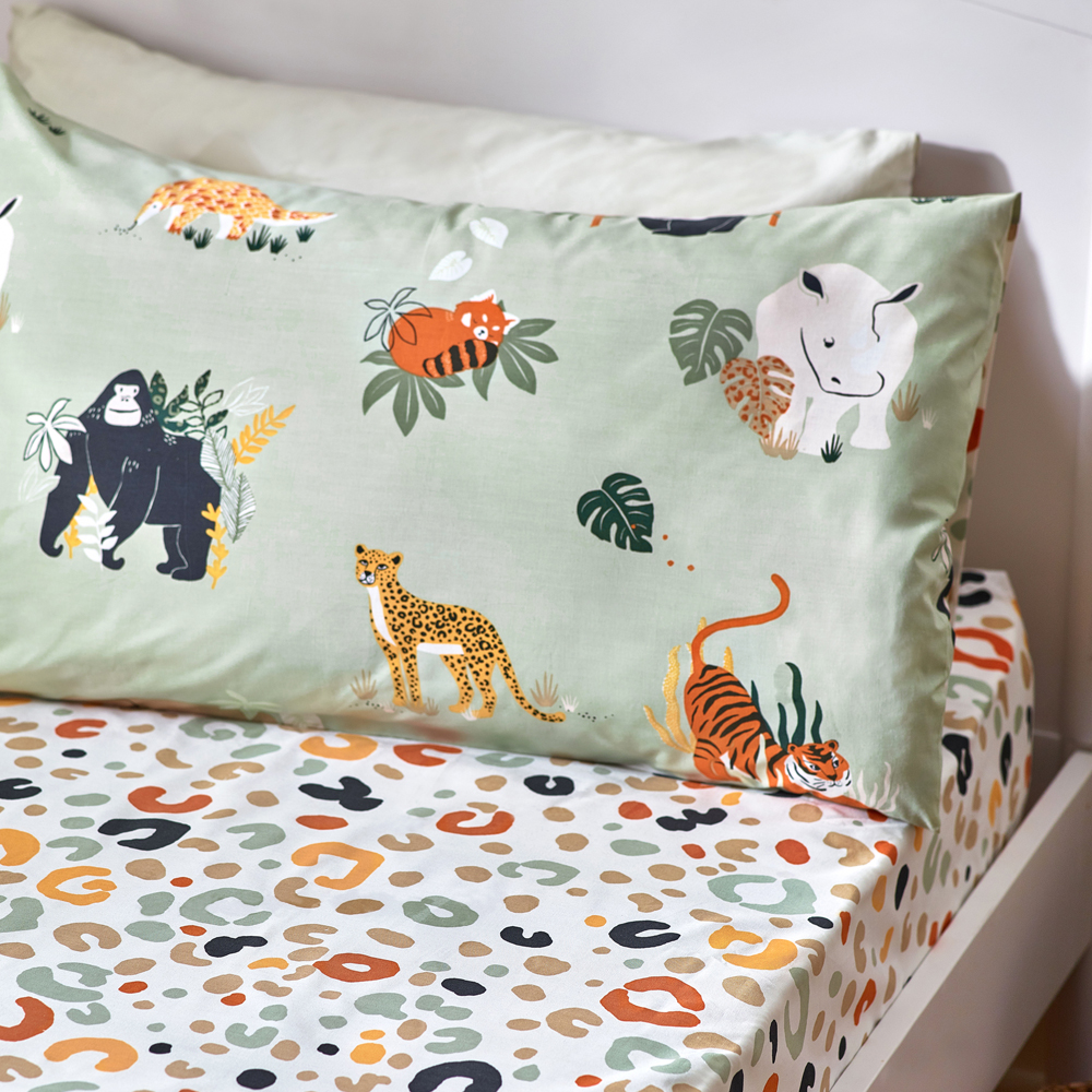 furn. Little Wildlife Animal Print Fitted Sheet - Multicolour Cotton - Size Single | furn. Sale | Discount Designer Brands