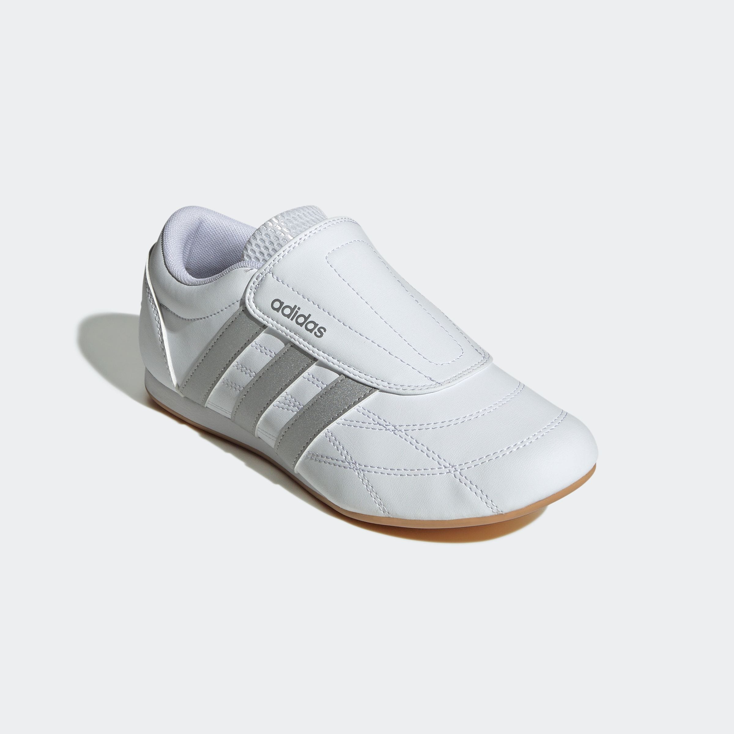 Sneaker ADIDAS SPORTSWEAR "TEKWEN", Damen, Gr. 42, weiß (cloud weiß, silber metallic, gum 3), Synthetik, Schuhe Sneaker