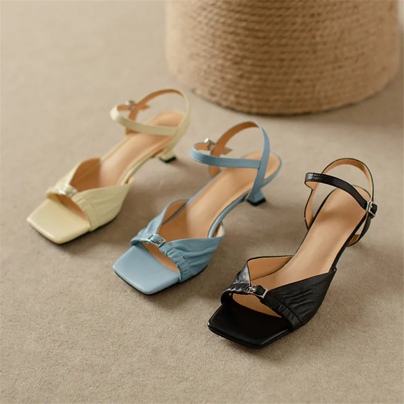 Neue Sommer Sandalen Schafe Leder Sandalen für Frauen Mode Schnalle Karree Sandale Damen Schuhe Casual Schuhe Frauen Sandalen