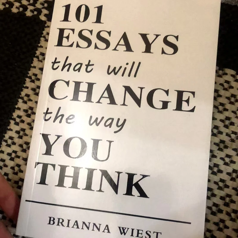 Die Weisheitskristallisation von Brianna West nimmt Ihnen auf eine Reise spiritueller Wachstum auf, die Ihren kognitiven Rahmen erneut gestalten Image