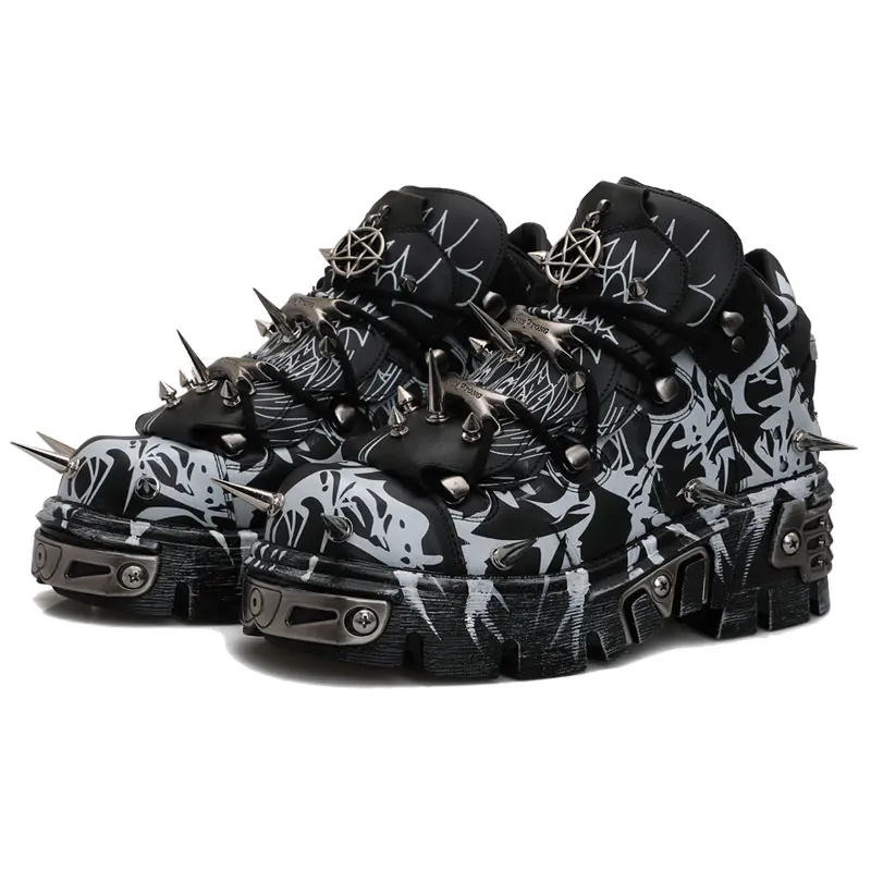 2026 Neues Original-Design Graffiti-Plateau-Schuhe für Herren und Damen mit dunklen Nieten im Rock-Punk-Stil, erhöhte Muffin-Sohle, lässige Dad-Schuhe
