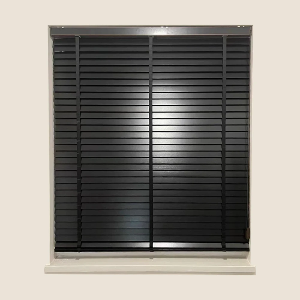 Benutzerdefinierte Größe, echtes Jalousien aus venezianischem Holz, Anti-UV-Sichtschutz für Heimfenster, Tropfenvorhänge Image