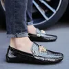 Marke Faulenzer Mann Große Größe 38-46 Mode Metall Dekoration Leder Schuhe für Männer Bequeme Flache