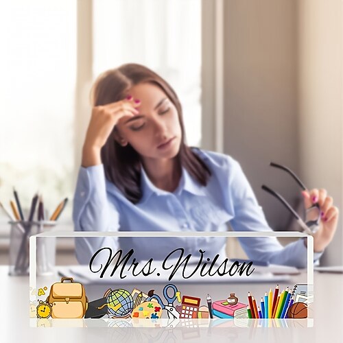 Personalisiertes Namensschild aus Acryl für Schüler, individuelles Schreibtischschild für Kinder, Klassenzimmerdeko und Geschenk zu Halloween, Thanksgiving, Ostern, Jahrestag Image